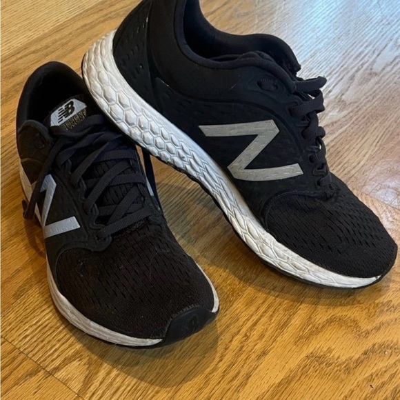 New Balance Shoes - New Balance Fresh Foam Arishi Running Shoes Women’s 8 Black White